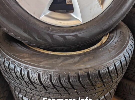 225 65R17 Nokian Snow Tires