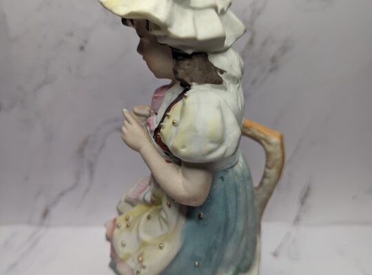 Girl on chair Figure