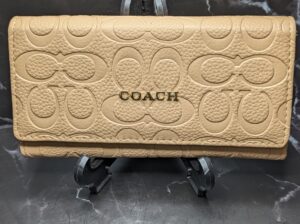 Peach Coach Wallet