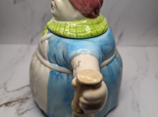 Vintage Housemaid Holding Broom & Teacup Cera
