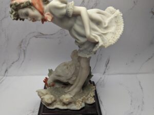 Giuseppe Armani Figurine, Be Good Chicks