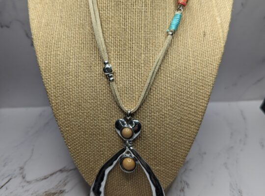 Costume Jewelry Necklace