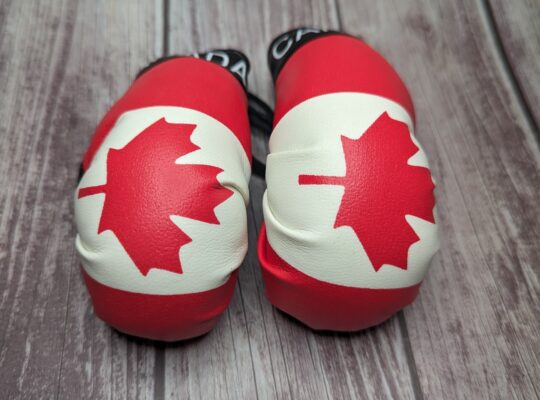 Canada boxing gloves