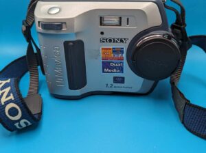 Sony MVC-FD100