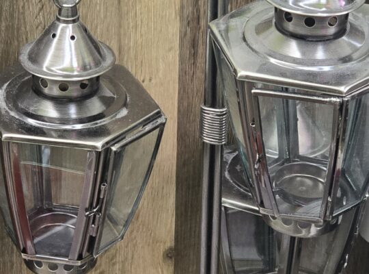 Outdoor lantern
